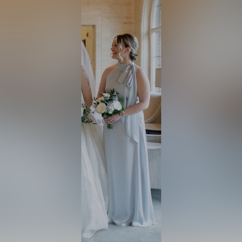 Elegant Light Blue Sleeveless Dress